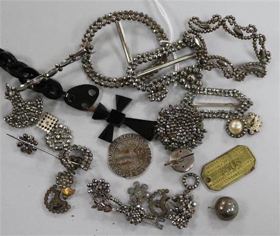 A small quantity of assorted items including antique cut steel brooches, buttons and shoe buckles.